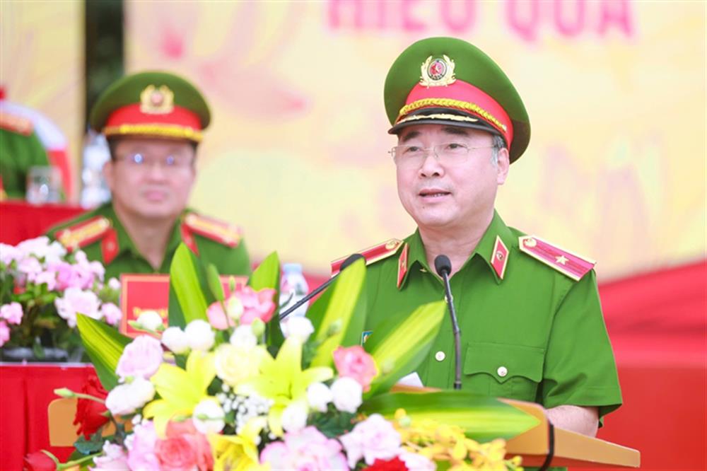 Thiếu tướng Nguyễn Đình Hoàn phát biểu khai mạc Hội thi.