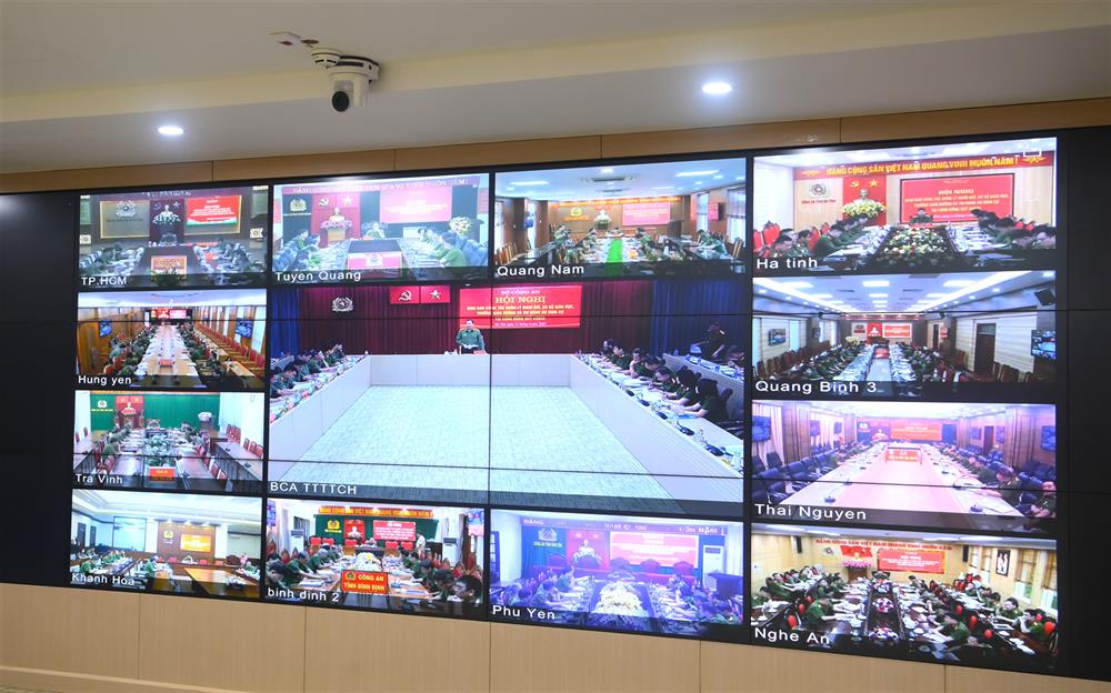 Hội nghị được tổ chức trực tuyến đến Công an các địa phương.