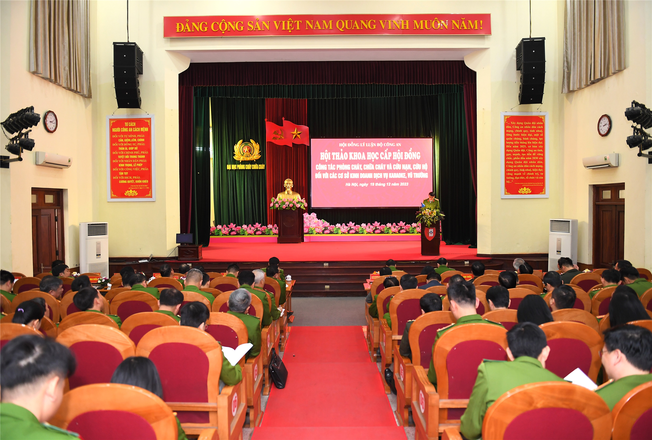 Toàn cảnh Hội thảo.