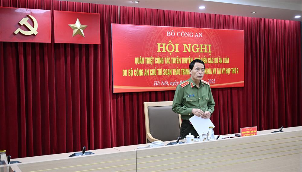 Thứ trưởng Lê Quốc Hùng phát biểu kết luận tại Hội nghị.