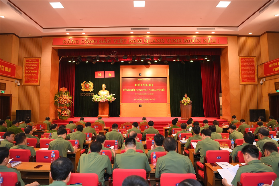 Toàn cảnh Hội nghị.