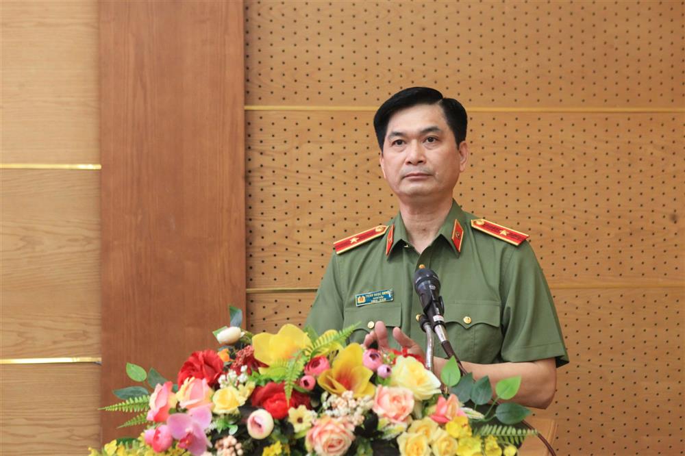 Thiếu tướng, PGS.TS Trịnh Ngọc Quyên, Giám đốc Học viện ANND phát biểu tại hội thảo.