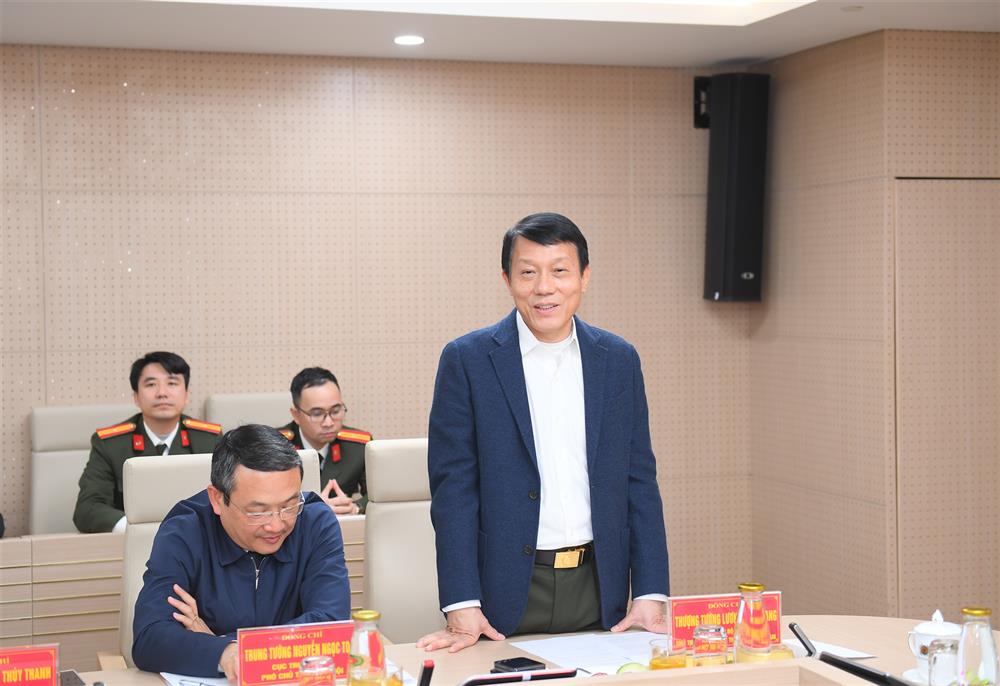 Thứ trưởng Lương Tam Quang phát biểu tại buổi Lễ.