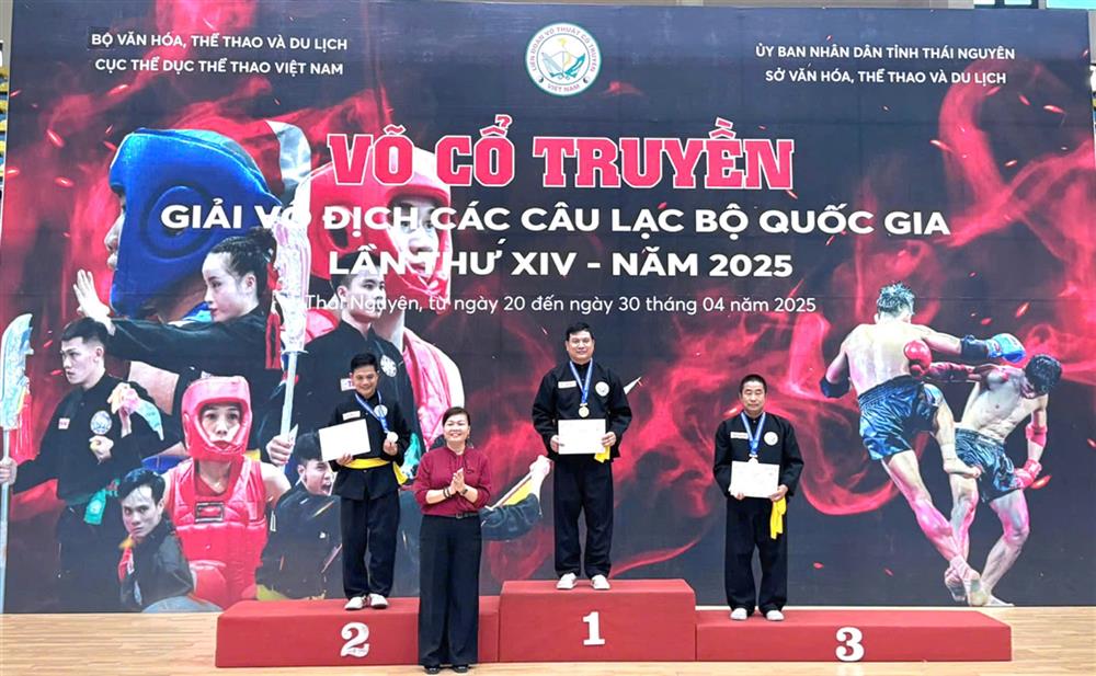 Các vận động viên Đội tuyển Võ cổ truyền Công an nhân dân xuất sắc thi đấu và giành huy chương vàng tại giải đấu.