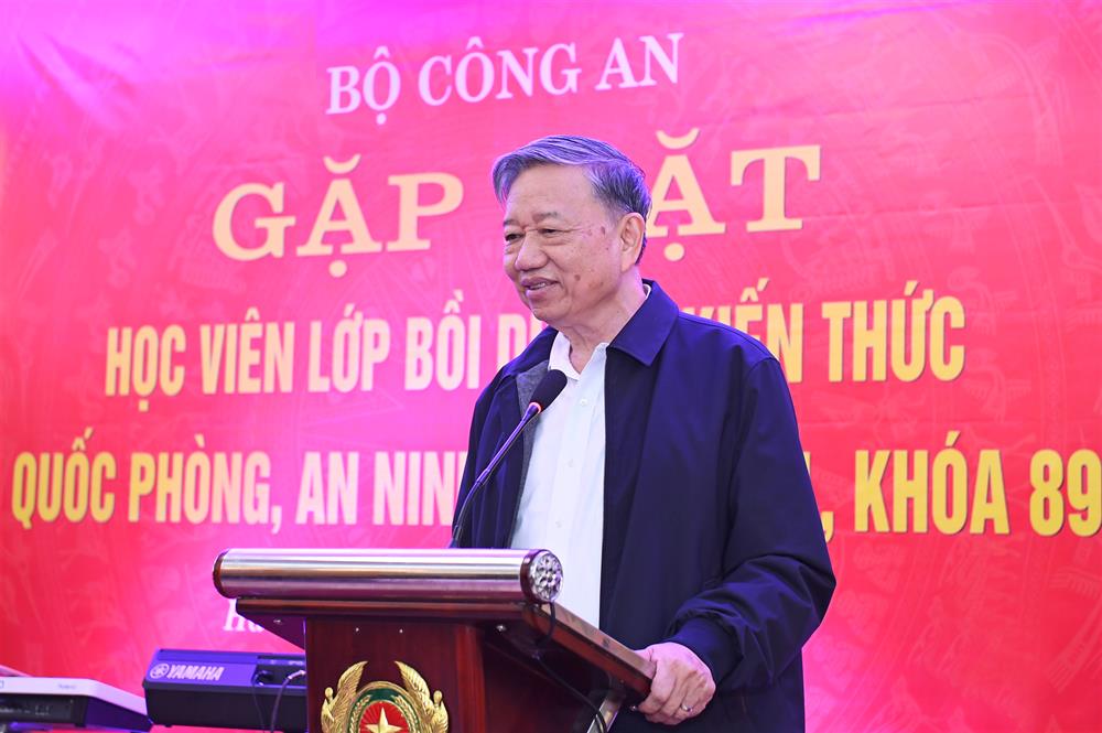 Bộ trưởng Tô Lâm phát biểu tại buổi gặp mặt.