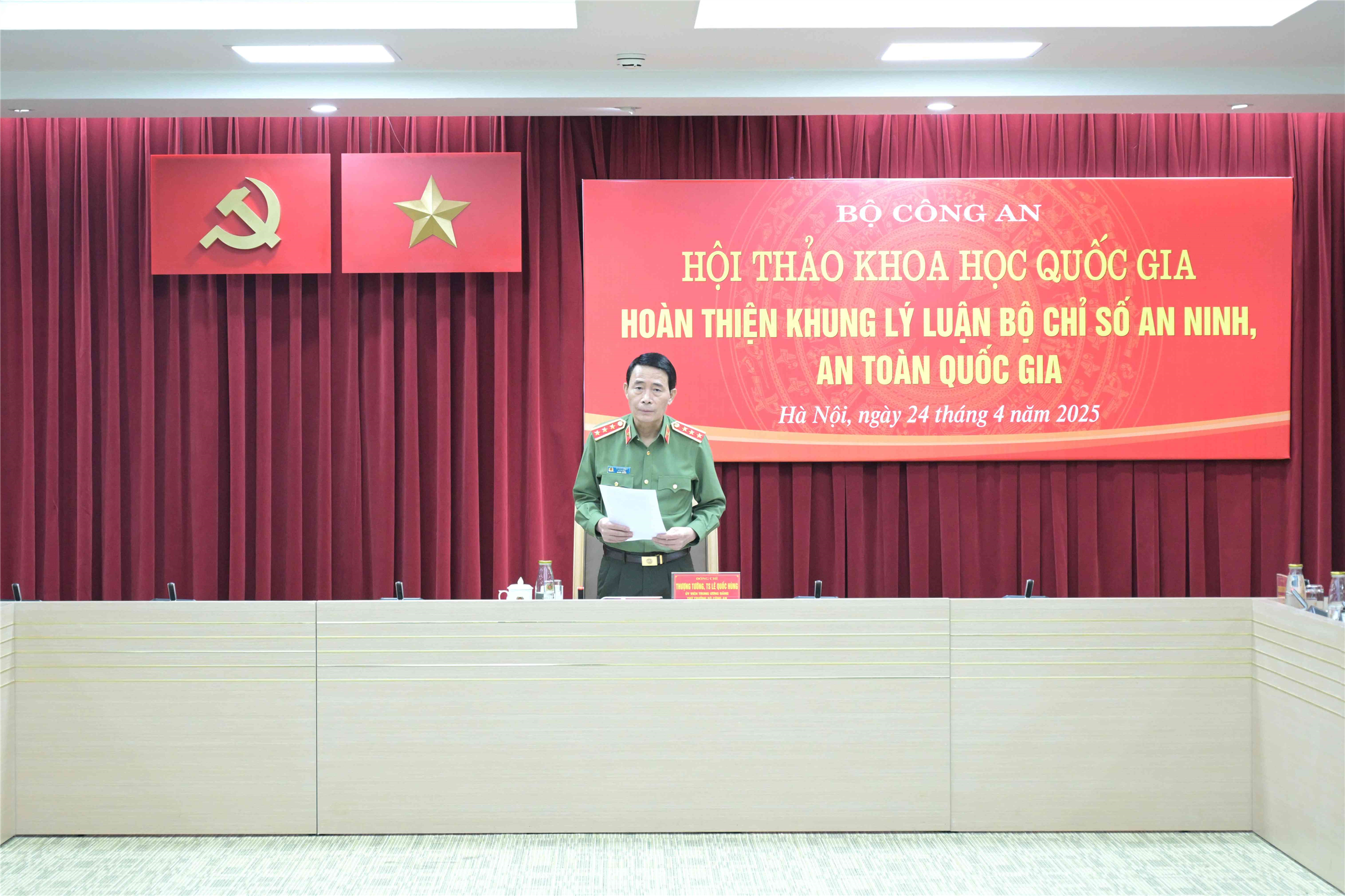 Thứ trưởng Lê Quốc Hùng kết luận Hội thảo.