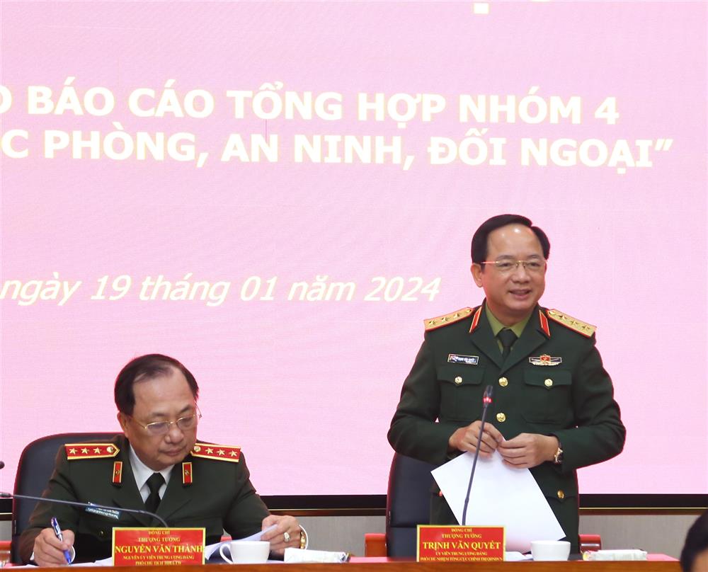 Thượng tướng Trịnh Văn Quyết phát biểu tại Tọa đàm.