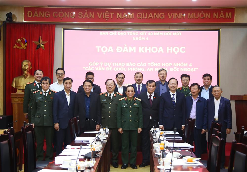 Các đại biểu dự Tọa đàm.