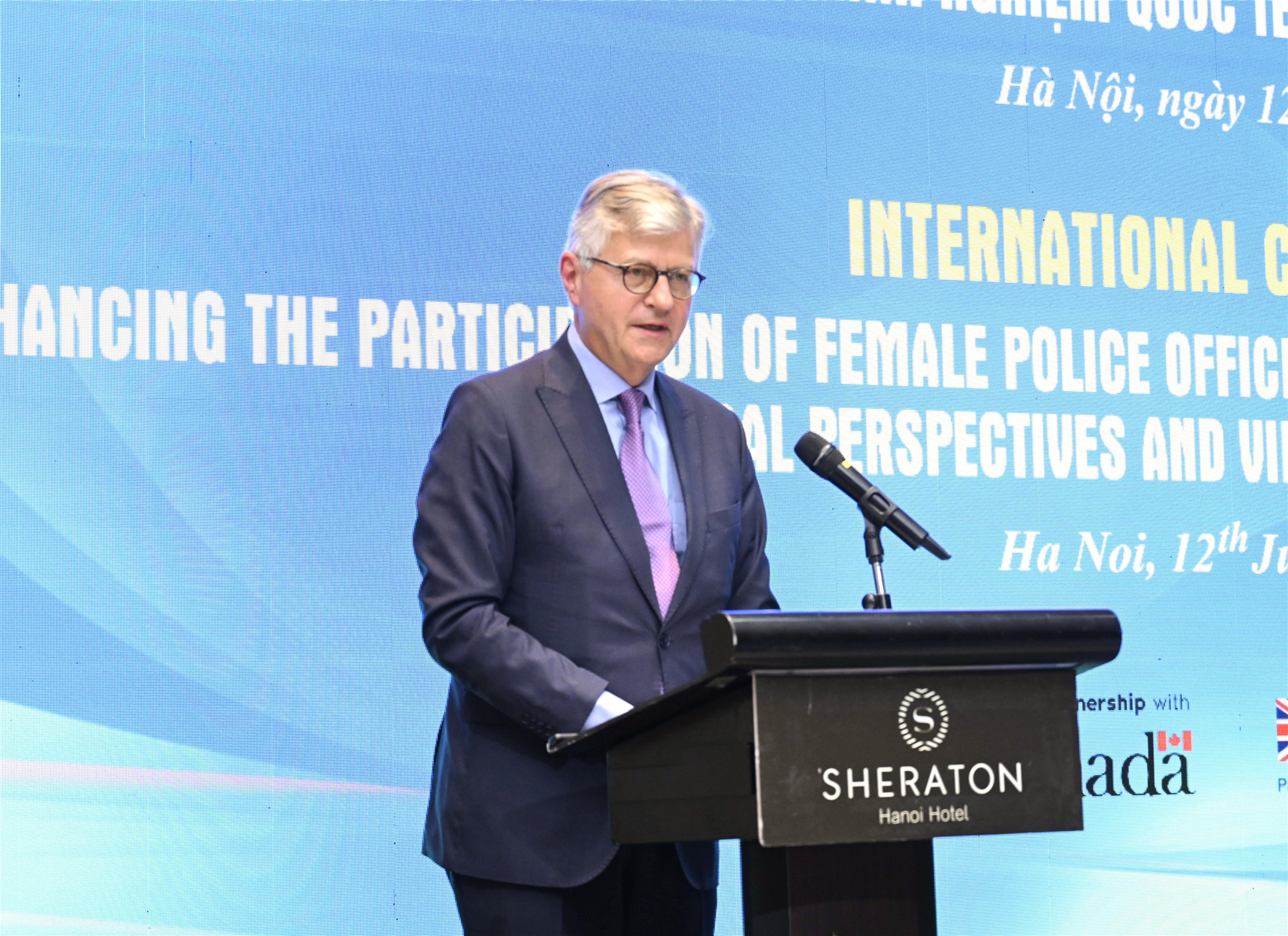 Phó Tổng Thư ký Liên Hợp Quốc Jean-Pierre Lacroix phát biểu tại Hội thảo.