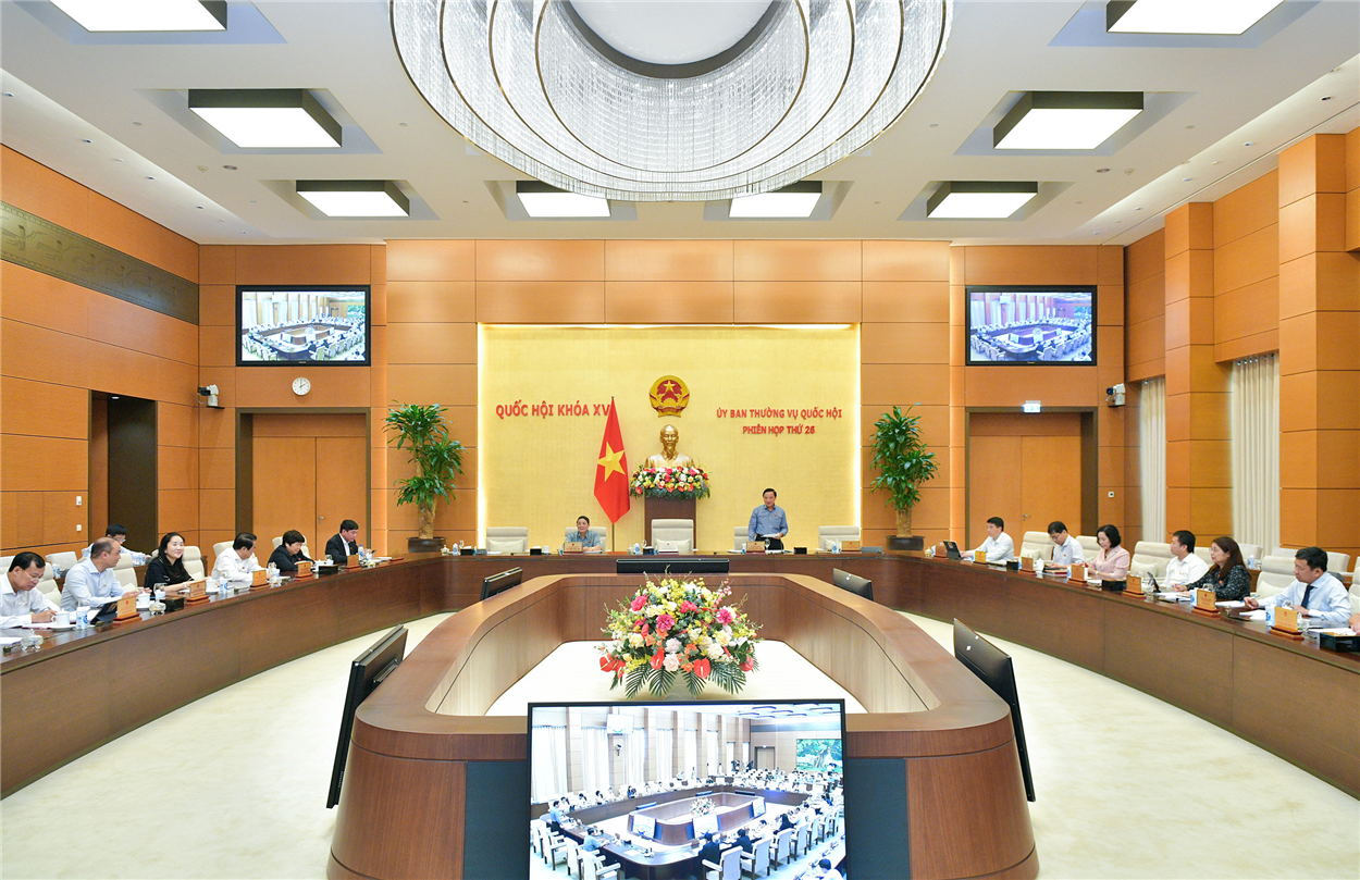 Toàn cảnh phiên họp.