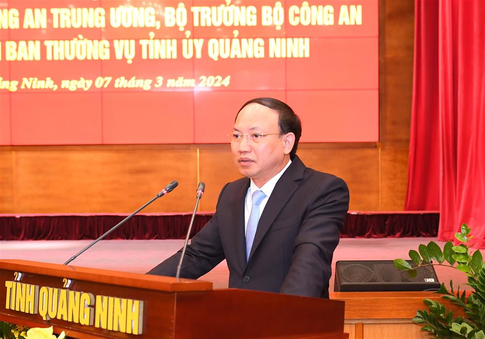 Đồng chí Nguyễn Xuân Ký, Bí thư Tỉnh ủy Quảng Ninh phát biểu tại buổi làm việc.