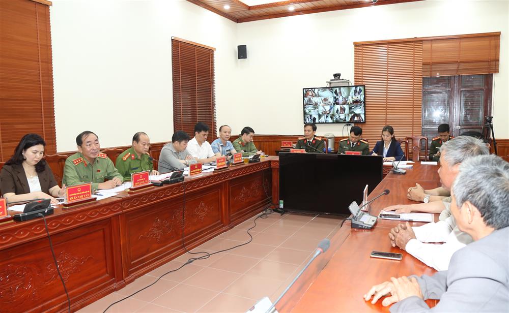 Thứ trưởng Trần Quốc Tỏ cùng Đoàn Đại biểu Quốc hội tỉnh Bắc Ninh tiếp công dân