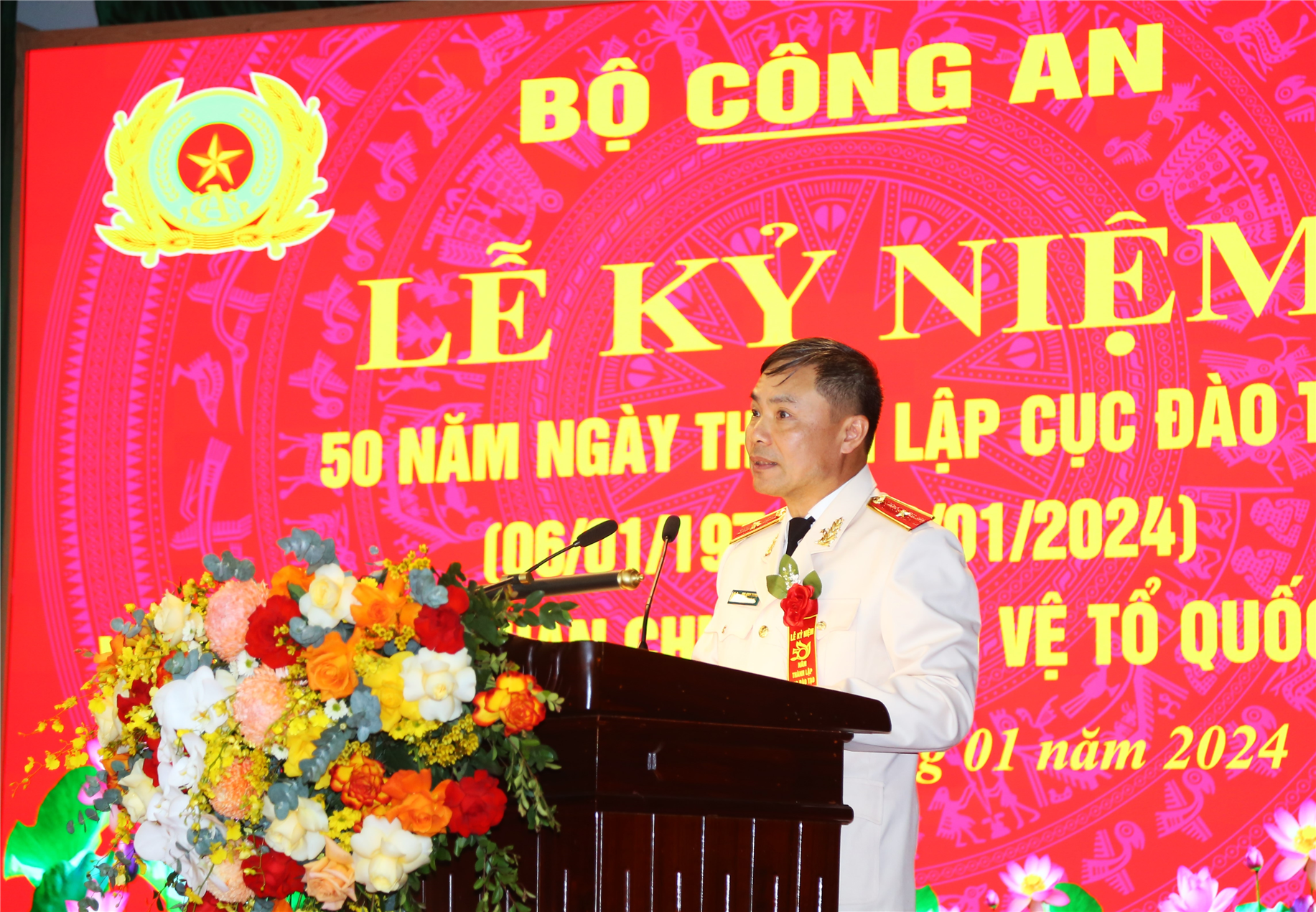 Thiếu tướng, PGS.TS Đỗ Anh Tuấn, Cục trưởng Cục Đào tạo trình bày diễn văn tại buổi Lễ.