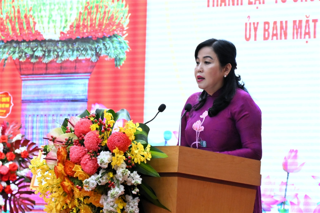 Đồng chí Nguyễn Thanh Hải, Ủy viên Trung ương Đảng, Ủy viên Ủy ban Thường vụ Quốc hội, Chủ nhiệm Ủy ban Công tác đại biểu Quốc hội, Phó Trưởng Ban Tổ chức Trung ương, Phó Trưởng Đoàn công tác đã công bố các nghị quyết của Quốc hội, quyết định của Bộ Chính trị, Ban Bí thư, Thủ tướng Chính phủ và Uỷ ban Trung ương MTTQ Việt Nam liên quan đến việc sáp nhập, sắp xếp đơn vị hành chính cấp tỉnh, cấp xã trên địa bàn tỉnh Phú Thọ (mới).