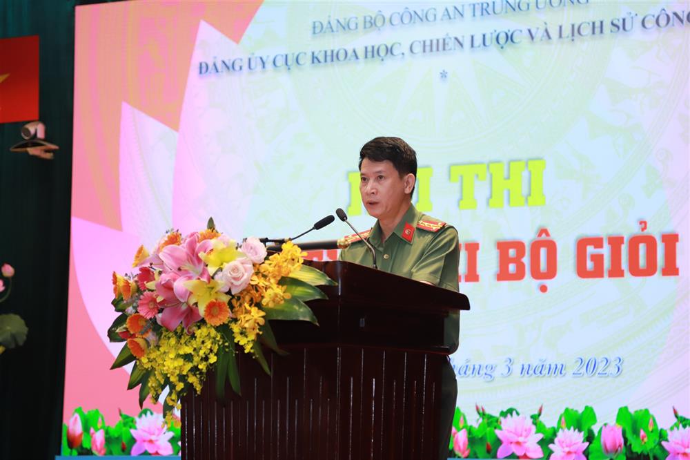 Phát biểu khai mạc Hội thi, Đại tá Nguyễn Thế Hải, Phó Cục trưởng Cục Khoa học, Chiến lược và Lịch sử Công an nhấn mạnh: Hội thi Bí thư Chi bộ giỏi là đợt sinh hoạt chính trị quan trọng, có ý nghĩa thiết thực đối với Đảng bộ Cục Khoa học, Chiến lược và Lịch sử Công an và các chi bộ trực thuộc.