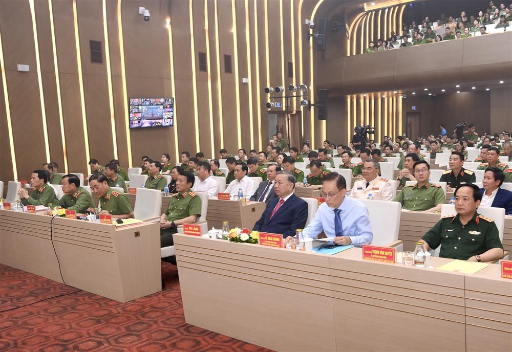 Các đại biểu dự Hội nghị.