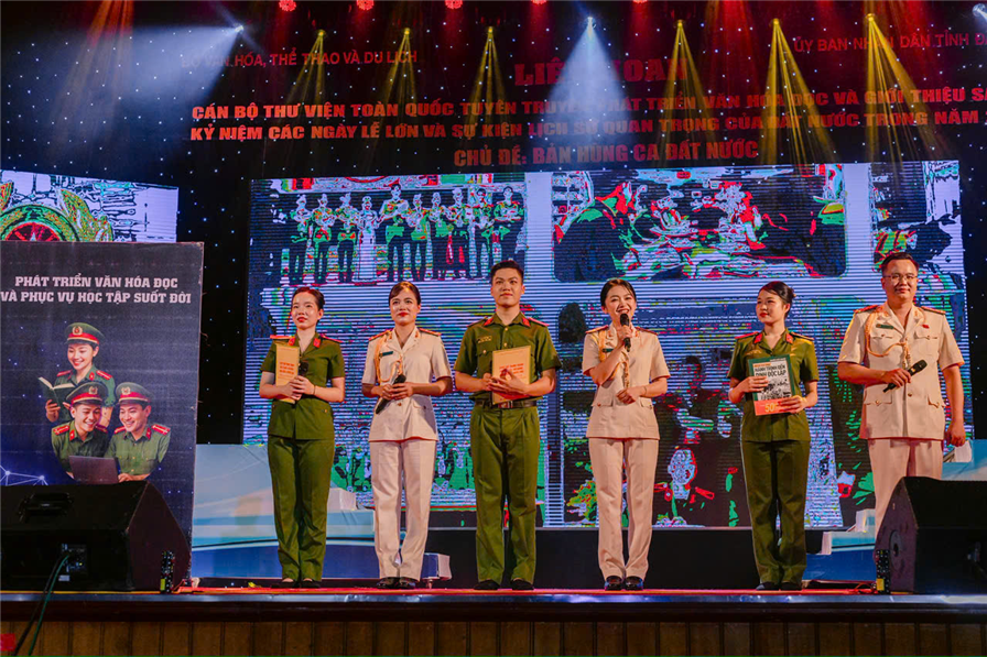 Một số hình ảnh về phần thi của đoàn Thư viện Học viện CSND.