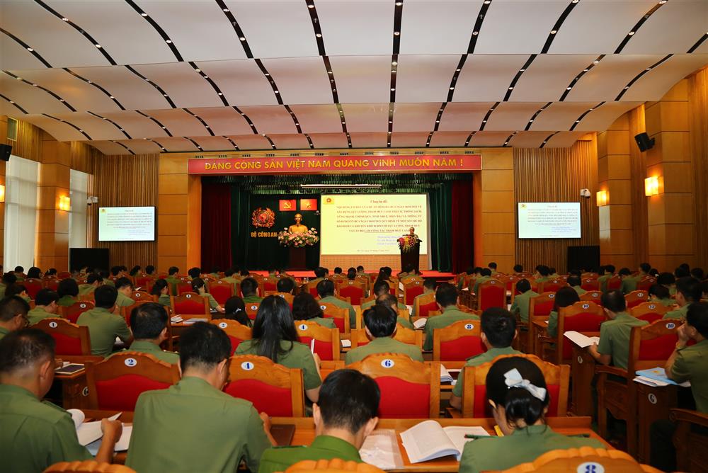 Toàn cảnh Lễ khai giảng.