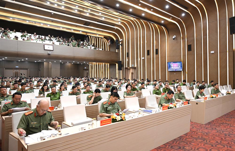 Các đại biểu dự Hội nghị.