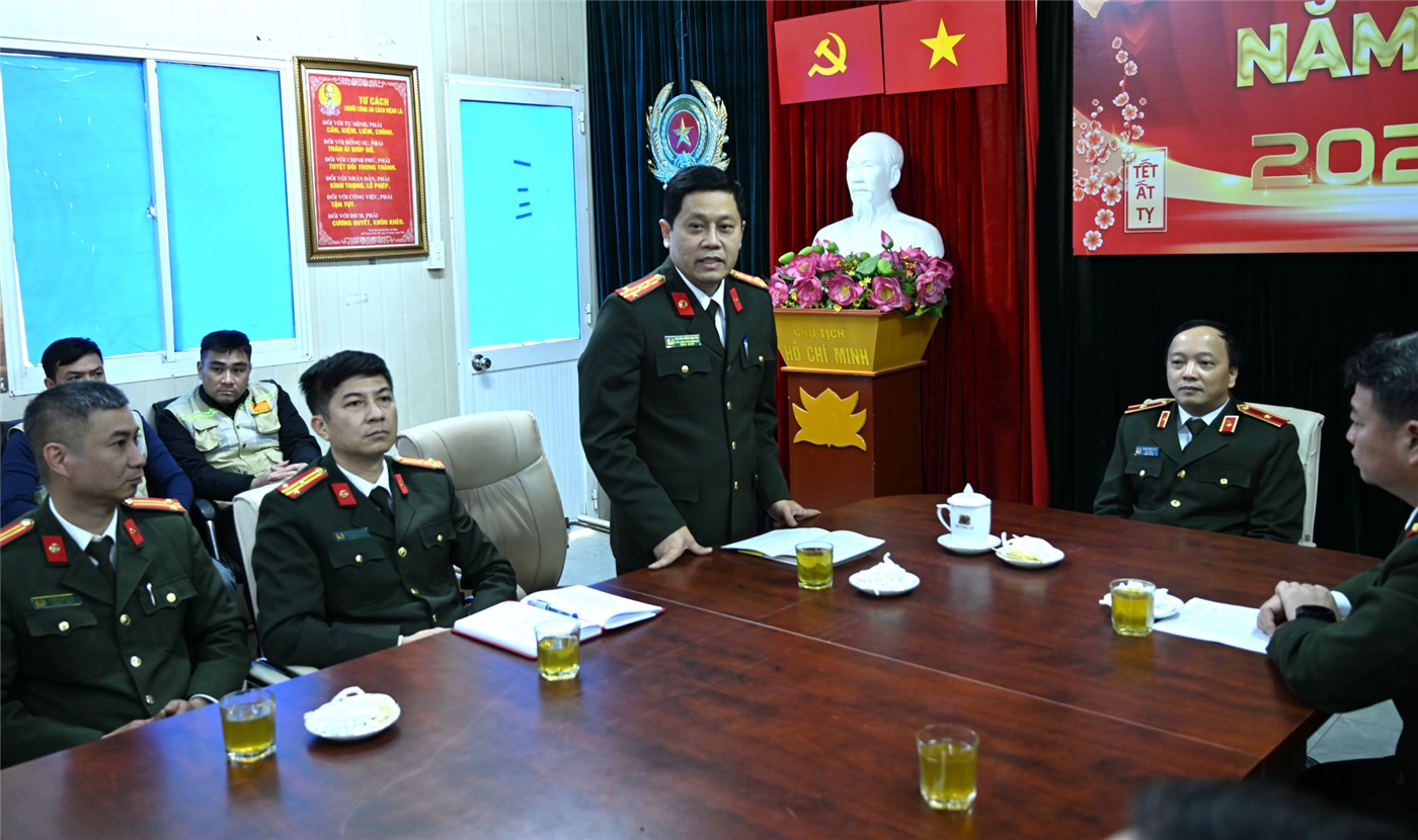 Đại tá Nguyễn Hồng Nguyên, Phó Chánh Văn phòng Bộ phát biểu tại buổi kiểm tra tiến độ Dự án.
