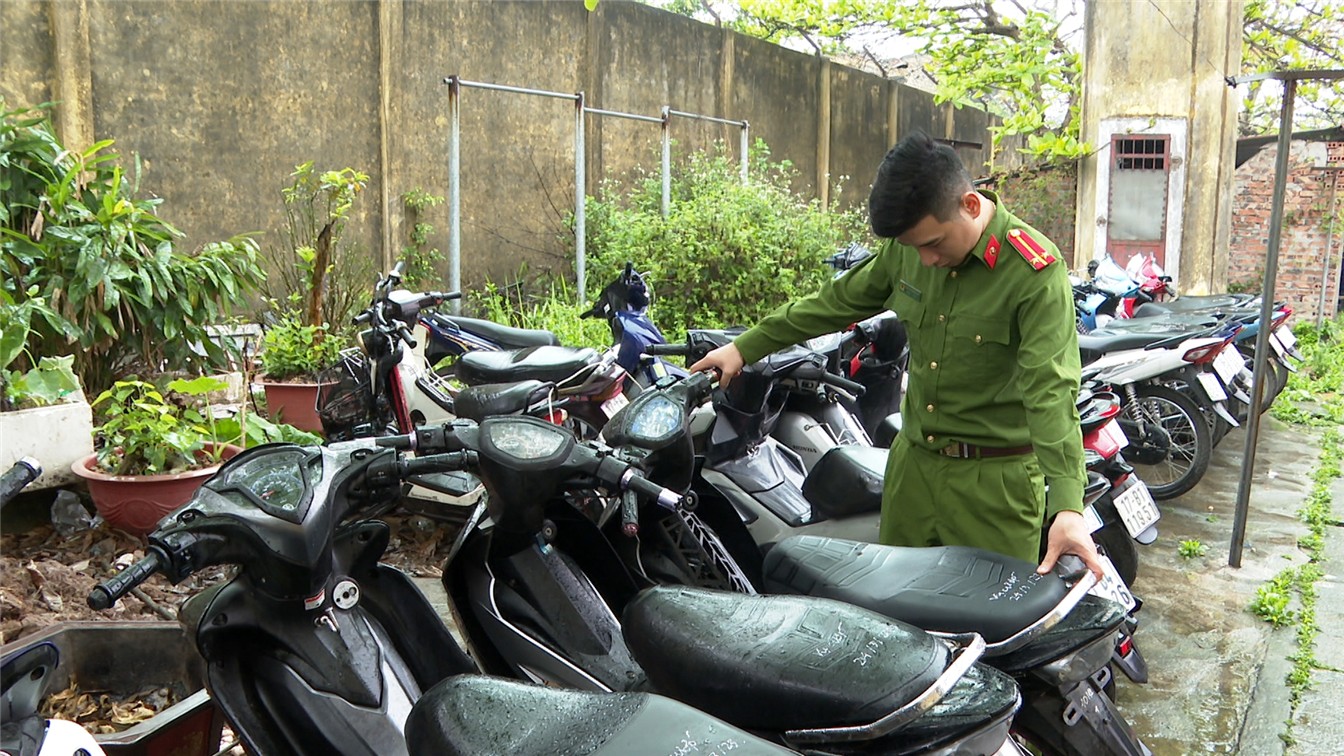 Tang vật vụ án.