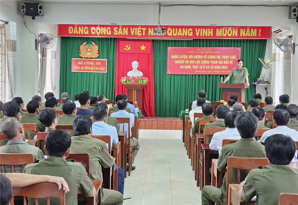 Lực lượng tham gia bảo vệ ANTT ở cơ sở tham gia huấn luyện, bồi dưỡng.