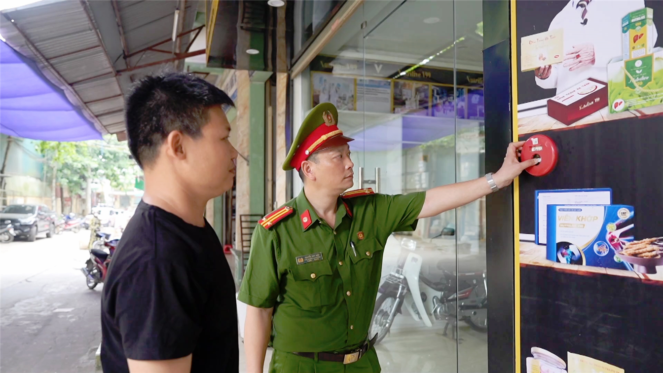 Kiểm tra hoạt động của mô hình "Tổ liên gia PCCC".