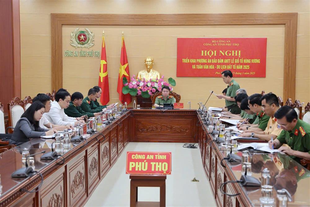 Toàn cảnh Hội nghị.