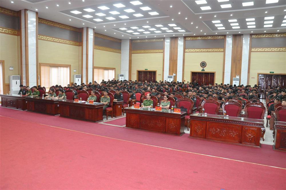 Toàn cảnh Lễ bế giảng.