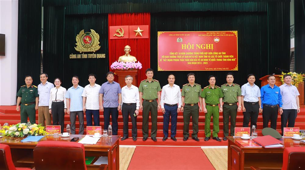Các đại biểu tham dự Hội nghị.