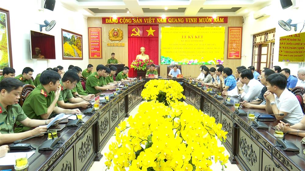 Toàn cảnh Hội nghị.