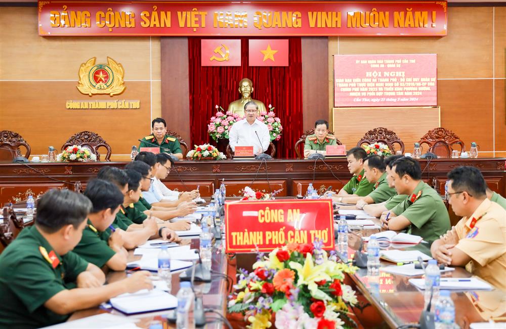Toàn cảnh Hội nghị.