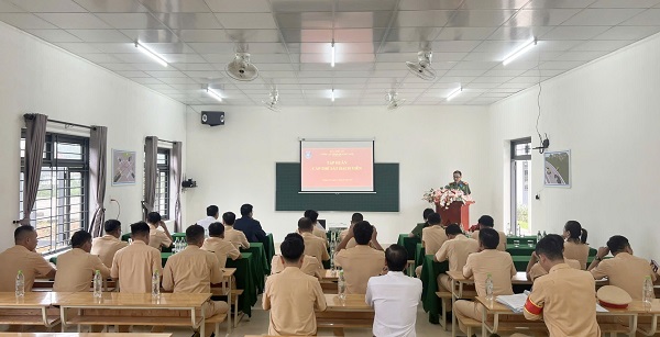 28 học viên là lãnh đạo, chỉ huy, cán bộ, chiến sĩ Phòng CSGT Công an tỉnh Quảng Nam tham gia tập huấn.