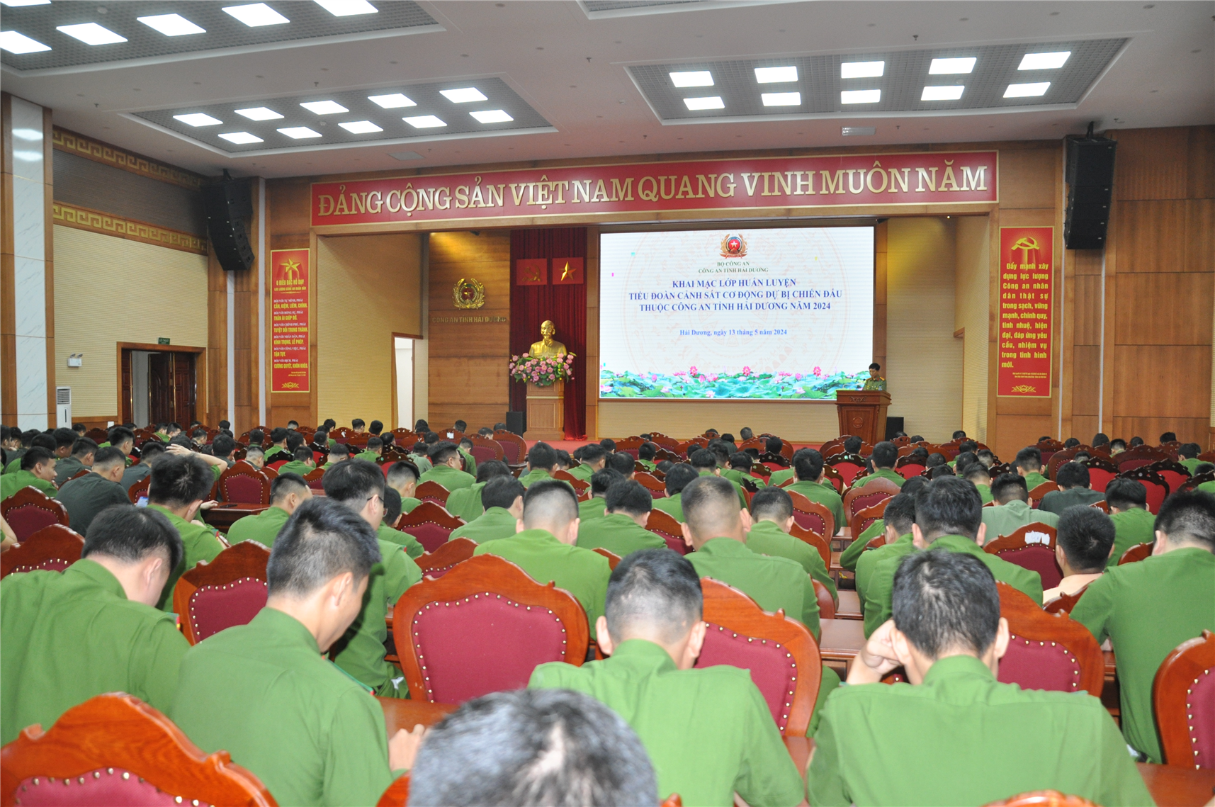 Lớp huấn luyện có 307 đồng chí là lãnh đạo, cán bộ chiến sĩ công tác tại Công an các đơn vị trong toàn lực lượng Công an tỉnh Hải Dương.