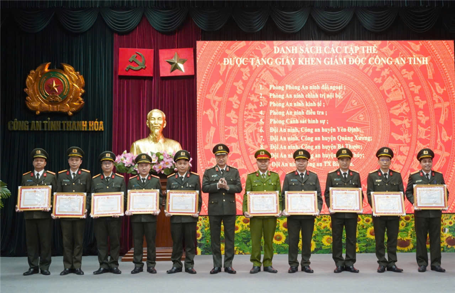 4. Các tập thể, cá nhân có thành tích xuất sắc trong 5 năm thực hiện Chỉ thị số 19 được Giám đốc Công an tỉnh tặng Giấy khen.