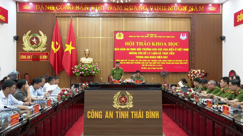 Thiếu tướng, GS.TS Nguyễn Đắc Hoan - Phó Giám đốc Học viện Cảnh sát nhân dân phát biểu tại Hội thảo.