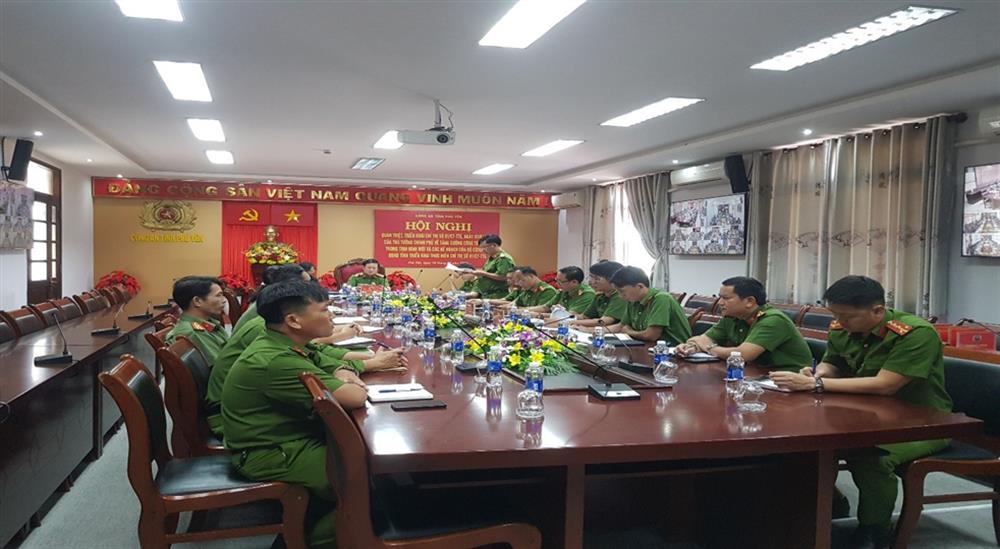 Toàn cảnh Hội nghị tại Trung tâm chỉ huy tác chiến Công an tỉnh.