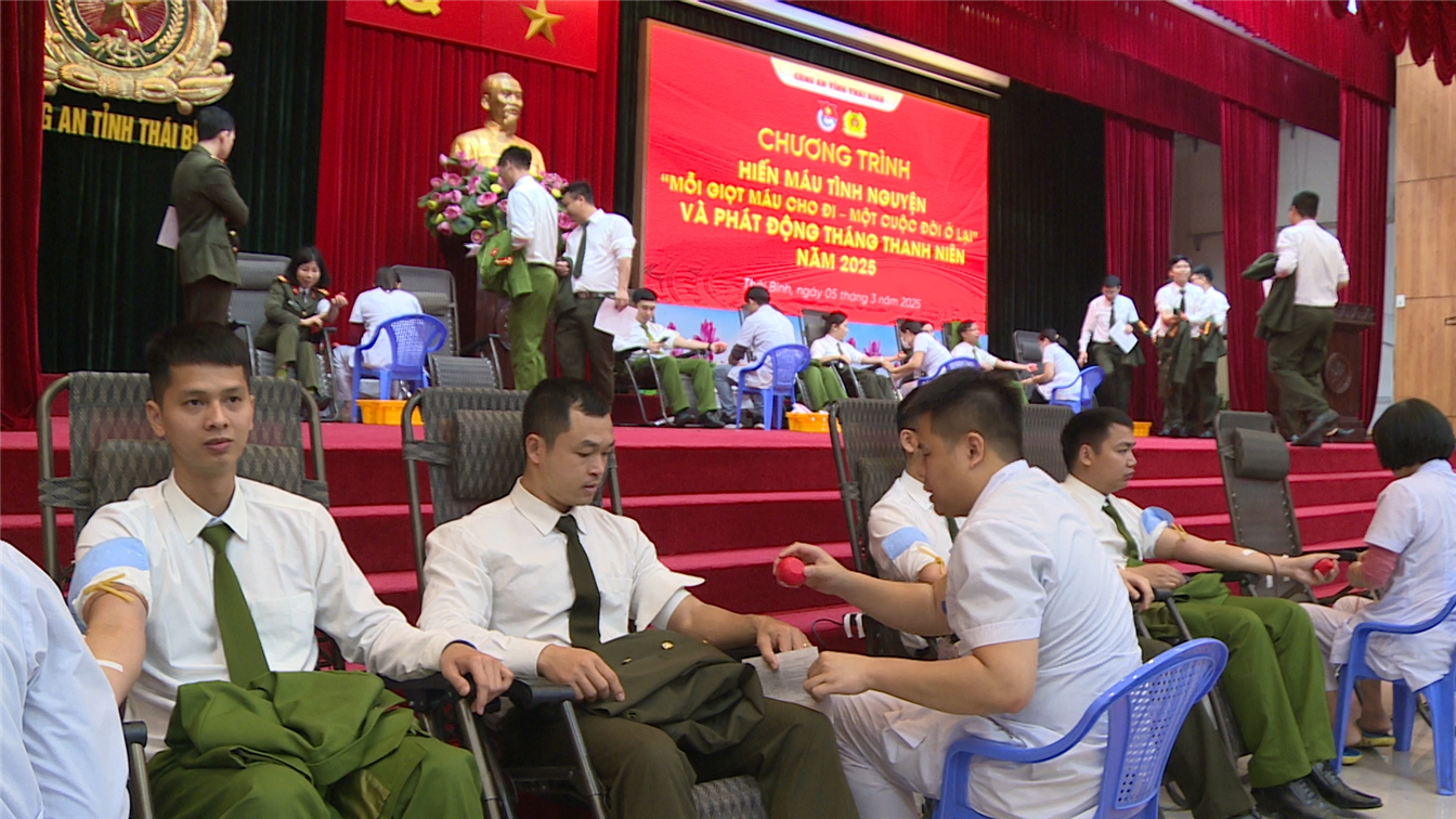 Một số hình ảnh tại chương trình.