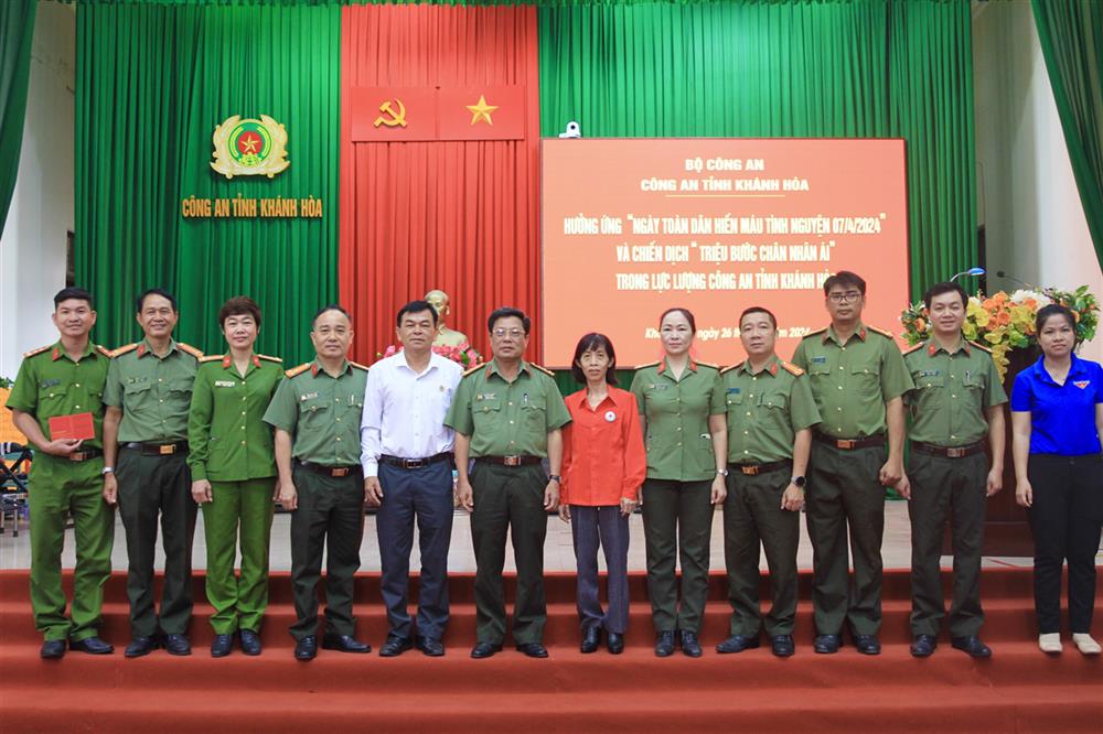Các đại biểu dự Ngày hội.
