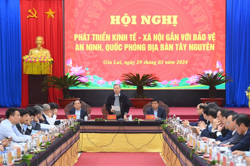 Đại tướng Tô Lâm, Uỷ viên Bộ Chính trị, Bộ trưởng Bộ Công an phát biểu kết luận Hội nghị.