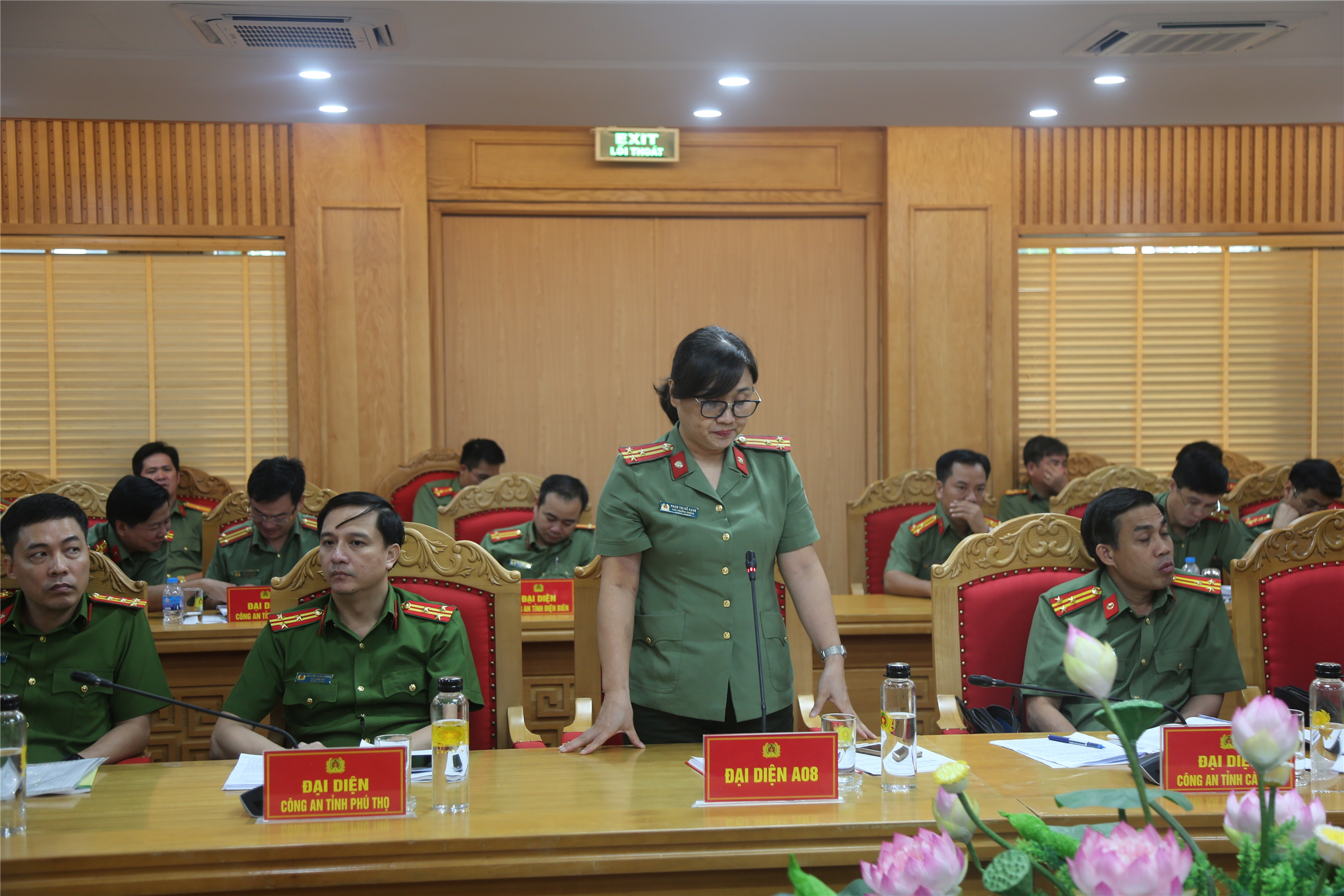Các đại biểu phát biểu, thảo luận tại Hội nghị.
