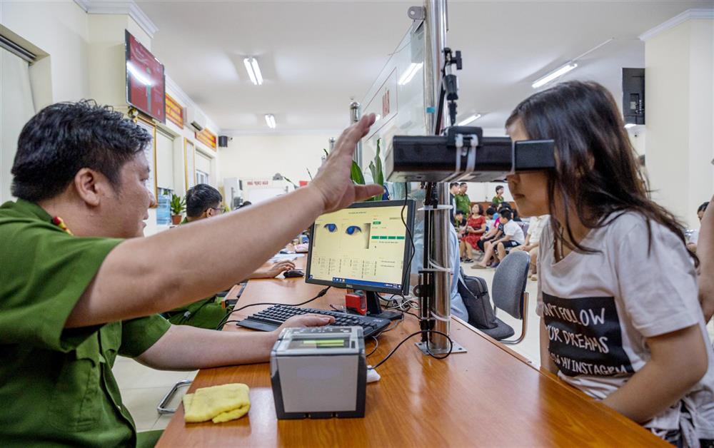 Người dân được thu thập, cập nhật thông tin sinh trắc học về ADN vào Cơ sở dữ liệu về căn cước.