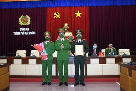 Cao điểm ra quân, tấn công trấn áp tội phạm - Tích cực phục vụ nhân dân vui xuân, đón Tết.