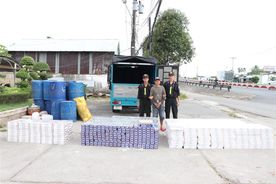 Sóc Trăng: Bắt giữ đối tượng vận chuyển 22.500 bao thuốc lá điếu nhập lậu