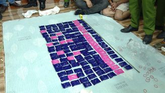 Bắt 07 đối tượng, thu giữ gần 30.000 viên ma túy tổng hợp