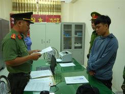 Khởi tố, bắt tạm giam 02 đối tượng tổ chức cho người khác trốn đi nước ngoài