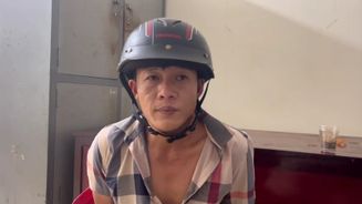 Bắt nhanh đối tượng dùng roi chích điện tấn công người phụ nữ cướp dây chuyền vàng