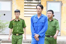 Tạm giữ hình sự đối tượng tàng trữ súng, đạn