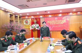 Thứ trưởng Nguyễn Văn Sơn thăm, làm việc tại Cục Công nghiệp an ninh và Bệnh viện Công an thành phố Hà Nội