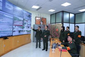 Lãnh đạo Bộ Công an thăm, kiểm tra công tác trực ban tại Trung tâm Thông tin chỉ huy Bộ Công an